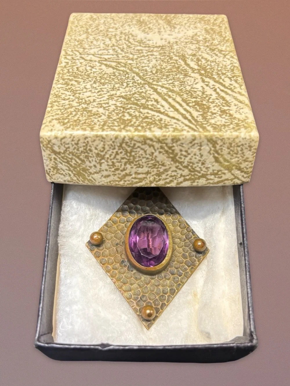 Antique Arts & Crafts Hammered Brass Amethyst Glass Brooch Pin w/ Box